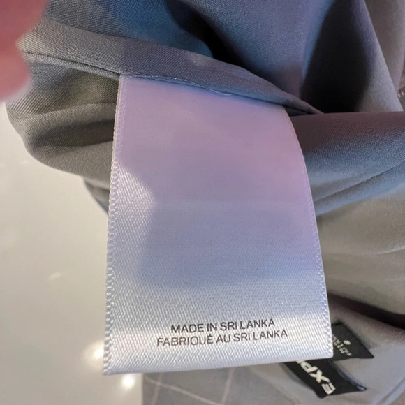 Express Gray Plaid Lined Midi Skirt Size 8 - Picture 13 of 13